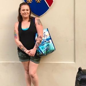 Meet your Posher, Victoria